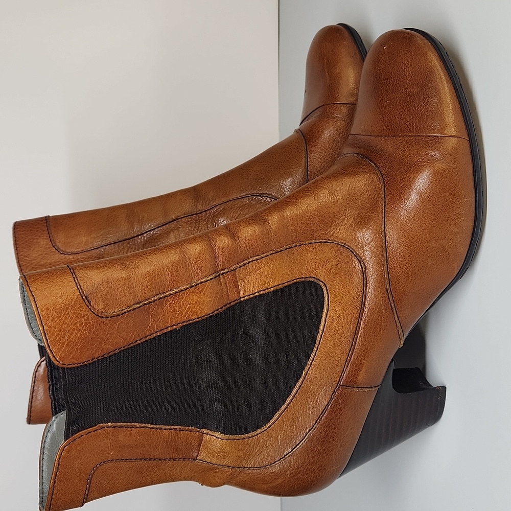 Born Womens Boot Size 8 Brown Leather Block Heel Boho Westrn
